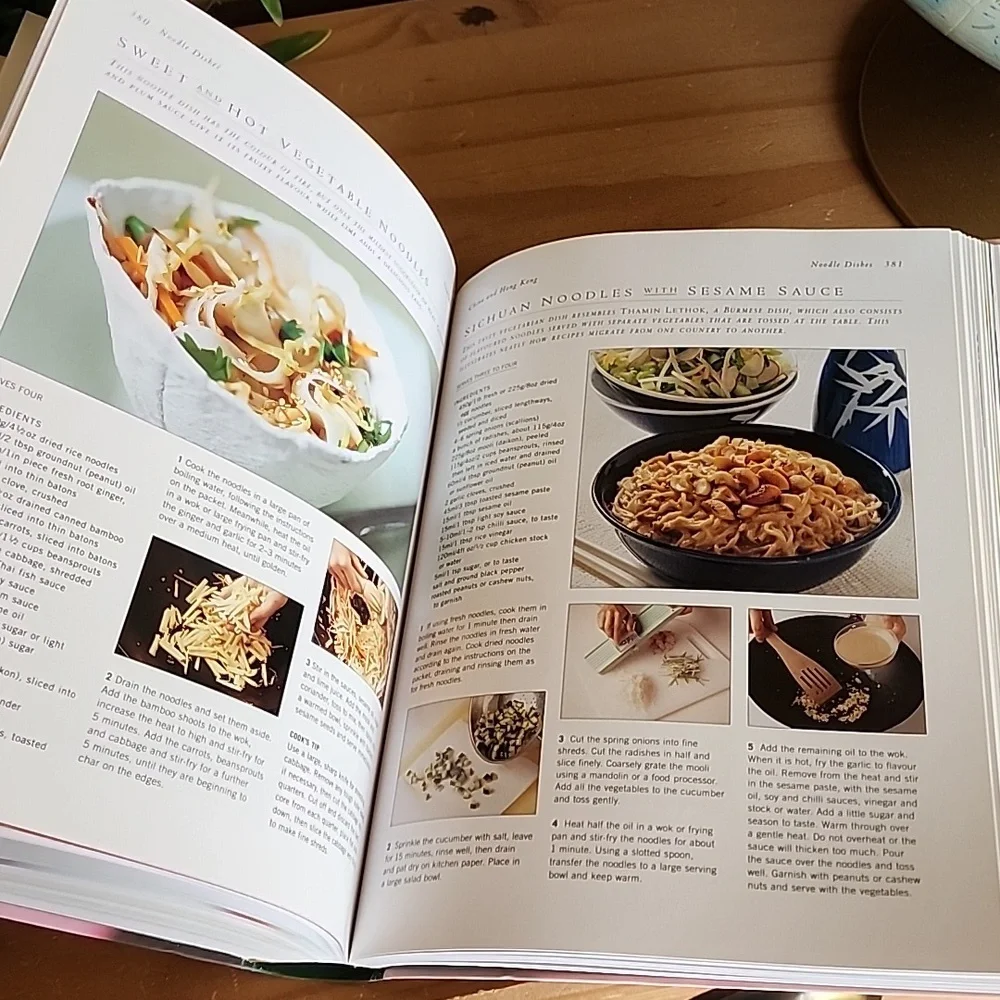 Thai & South-East Asian Cooking Book - Picture 15 of 16